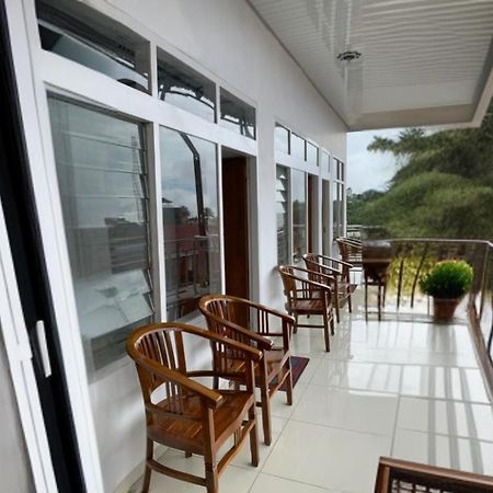 Villa Tiara Magetan Luaran gambar