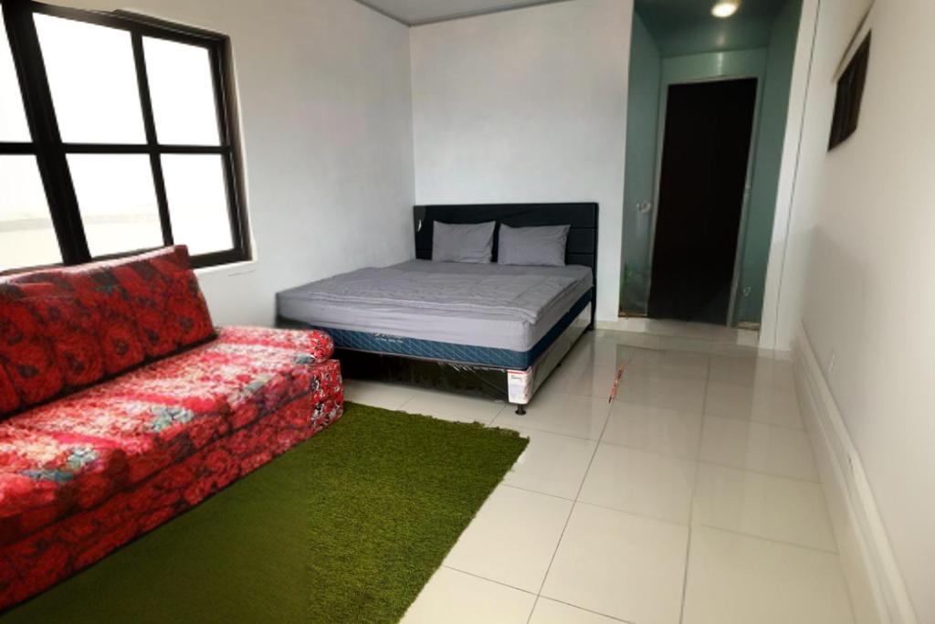 Villa Tiara Magetan Luaran gambar